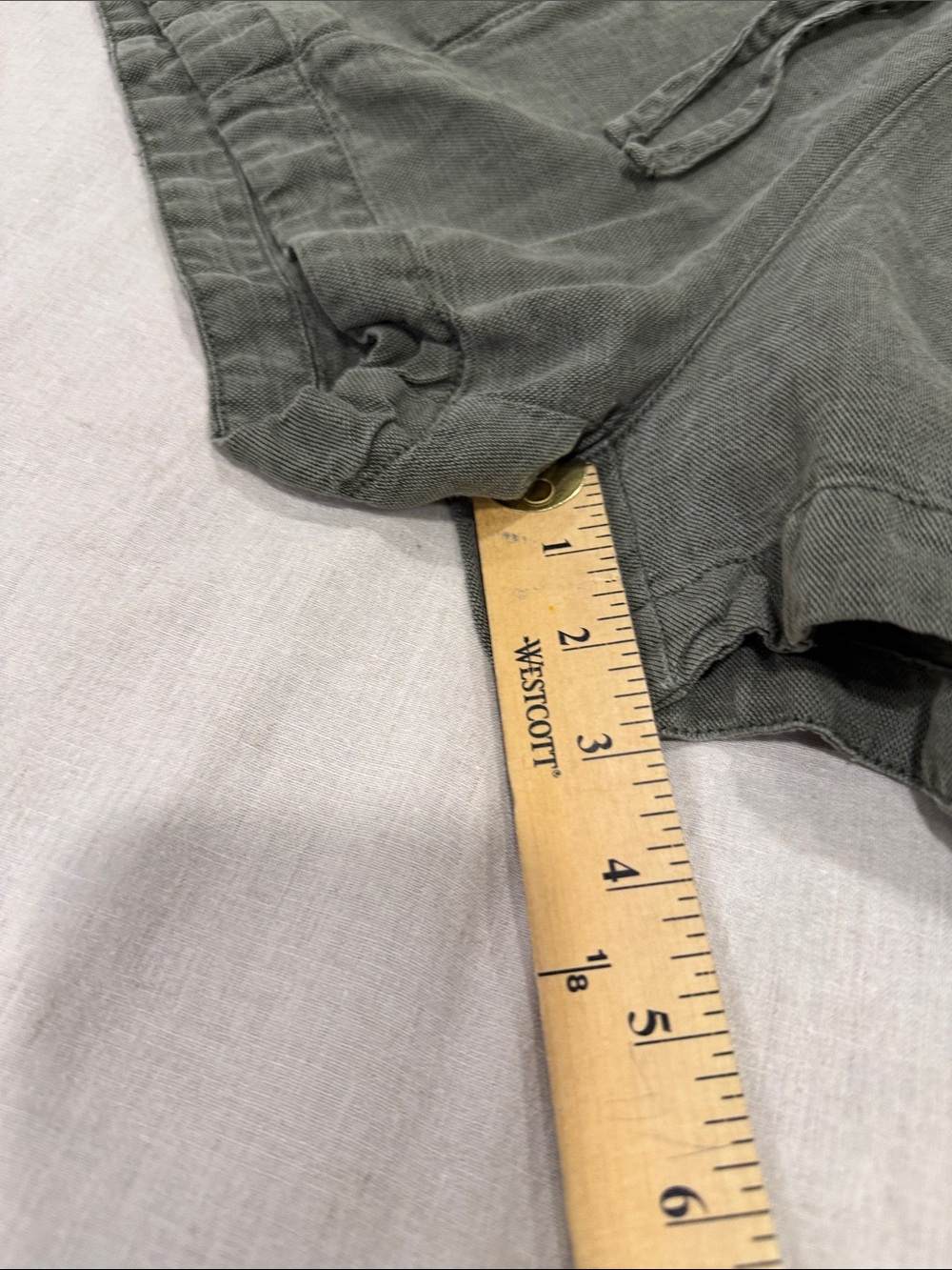 C&C California Olive Green Drawstring Casual Shorts - Picture 4 of 10